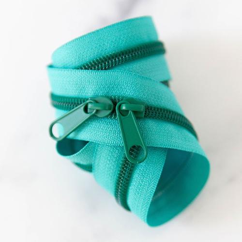 30" Zipper - Turquoise from Moda