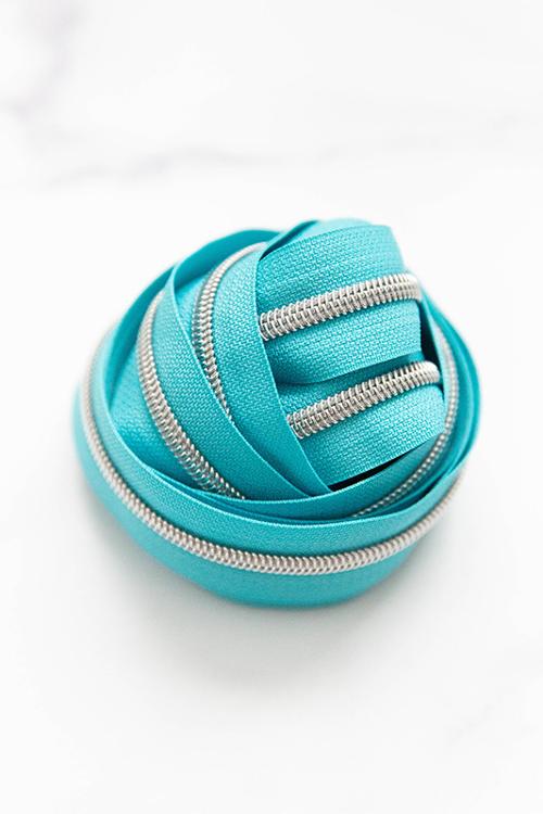 Knot and Thread Design Zipper Tape #5 3yd Aqua Splash | #KAT ZIP11