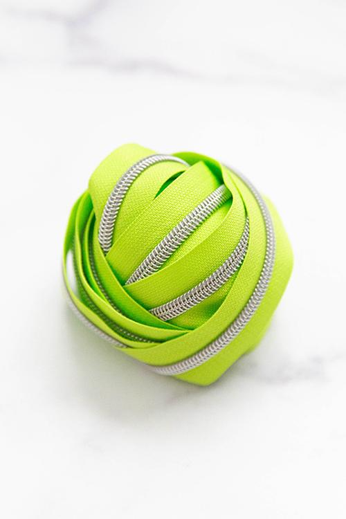 Knot and Thread Design Zipper Tape #5 3yd Granny Smith | #KAT ZIP8